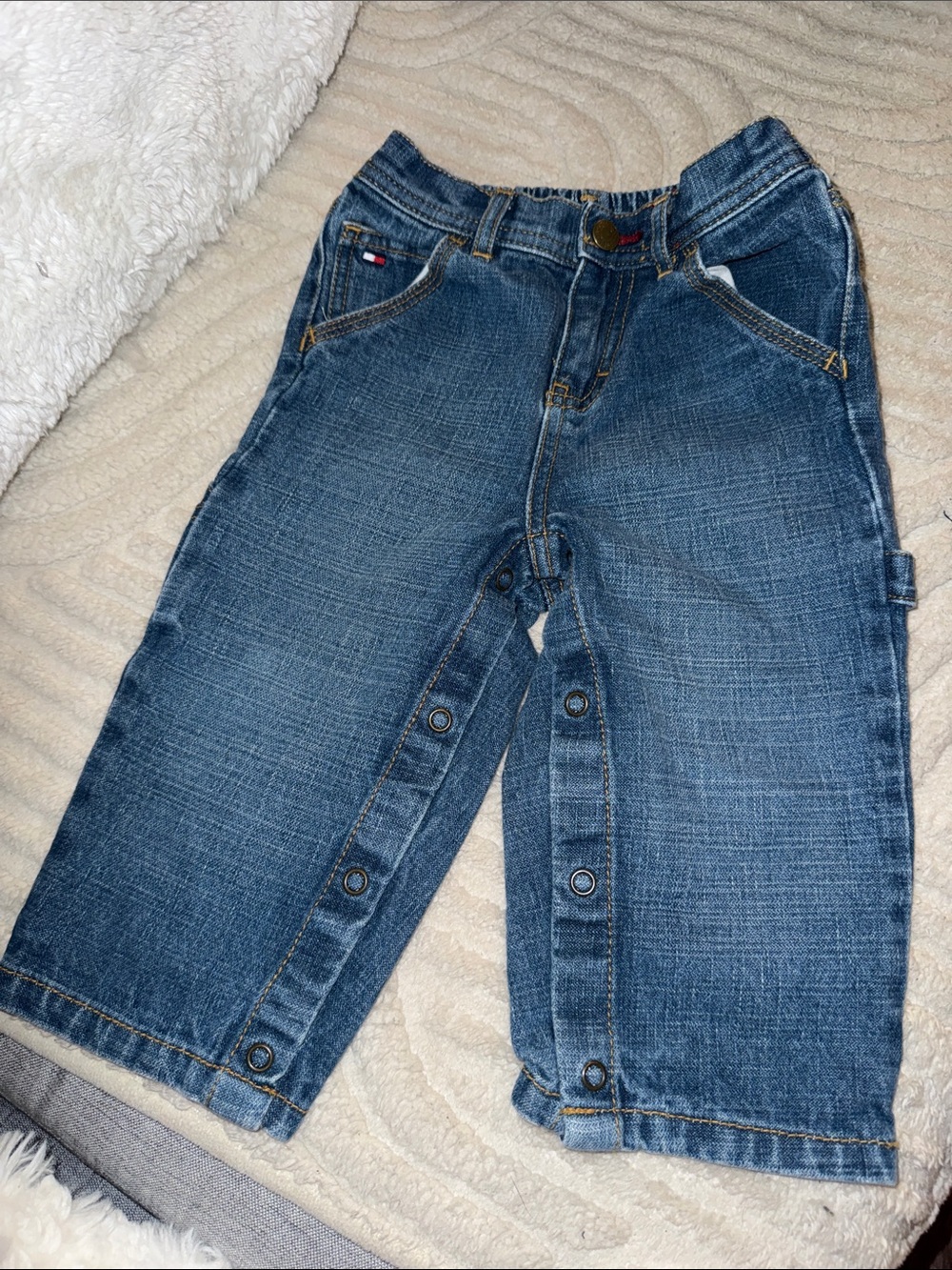 🎀Tommy Hilfiger Y2K 12-18m boys Blue Denim Snap-Front Bottoms
